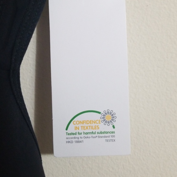 Black T-shirt  Bra Thick Straps Perfect Fit - Picture 8 of 8